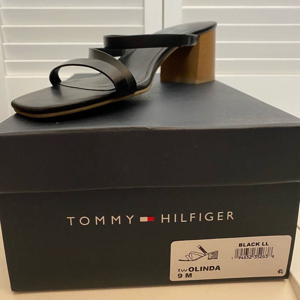 Tommy Hilfiger Black Twolinda Block Heels - Size 9 NWT in Original Box - Picture 5 of 6